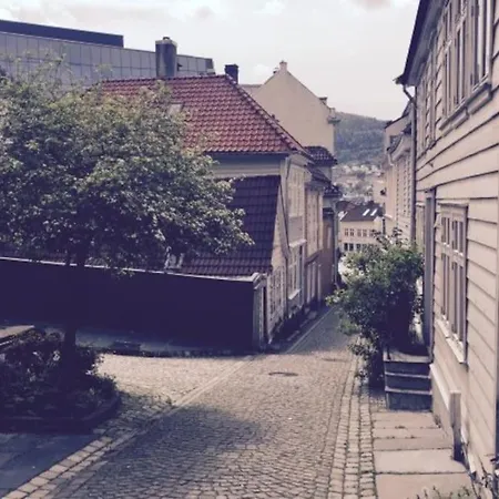 ホームステイ A Double - Not A Complete - Perfect Location For Exploring The By Walking